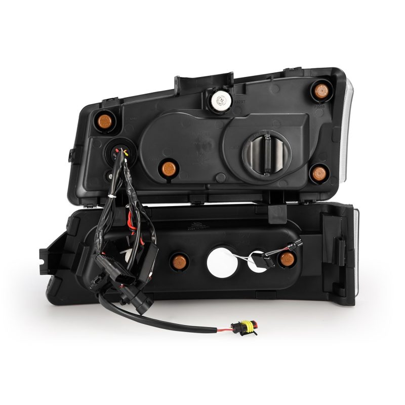AlphaRex 03-06 Chevy Silverado 1500/2500HD/3500HD/Avalanche Alpha-Black NOVA LED Proj Headlights - Mo-Moto