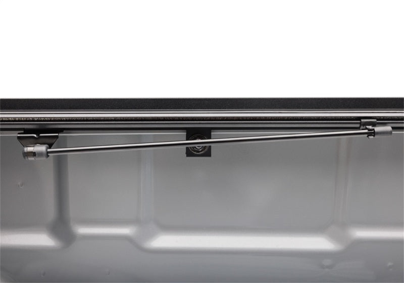 BAK 2022 Nissan Frontier 5ft Bed BAKFlip MX4 Matte Finish - Mo-Moto