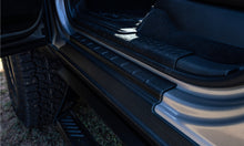 Load image into Gallery viewer, Bushwacker 20-21 Jeep Gladiator Trail Armor Rocker Panel - Mo-Moto