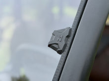 Load image into Gallery viewer, Seizmik 25+ CFMOTO U10/ 10 XL Pro Toolless Windshield - Hardcoated