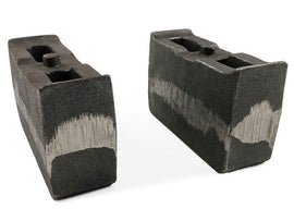 Tuff Country 01-10 Chevy Silverado 2500HD/3500 4wd 4in Cast Iron Lift Blocks Pair - Mo-Moto